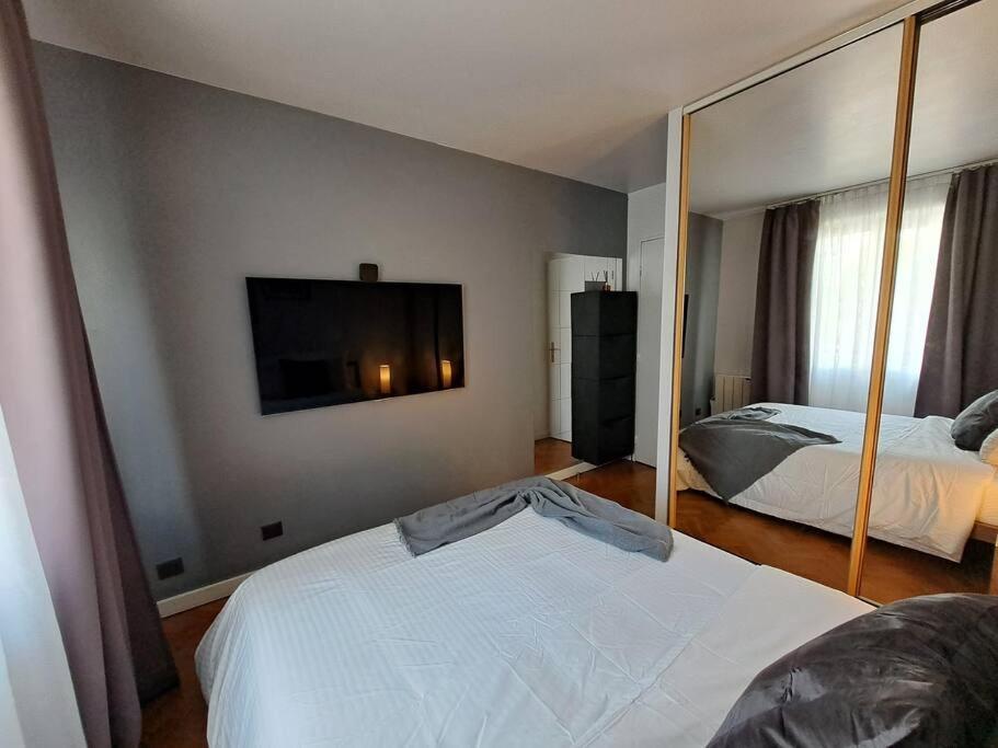 Appartement Aux Portes De Paris Et 5 Minutes Du Metro Charenton-le-Pont Exterior foto